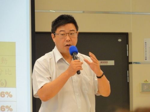 臺(tái)前行政機(jī)構(gòu)發(fā)言人:媒體豬腦魔心剝削蔣友青