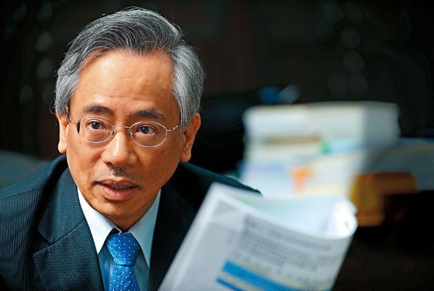 臺"衛福部長"受訪避談下臺:全力控制餿水油影響 臺"衛福部長"受訪避談下臺:全力控制餿水油影響