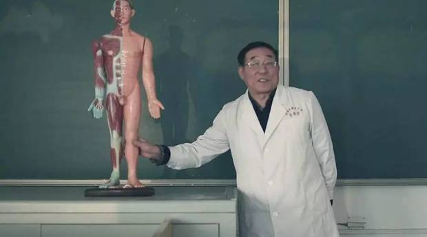 ��(x��)��ϯ�ͽo���l(w��i)�M���ġ����~�b�����l���@һ������׌���₃���_�۽���