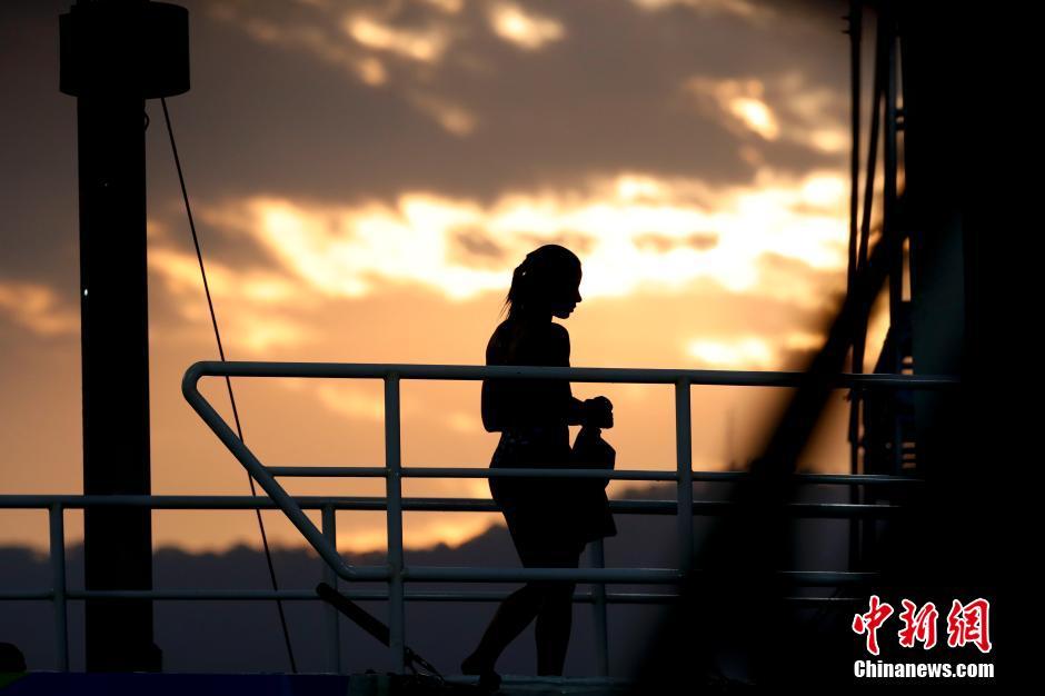 �W�\(y��n)��ˮŮ���p��ʮ���_������˲�g