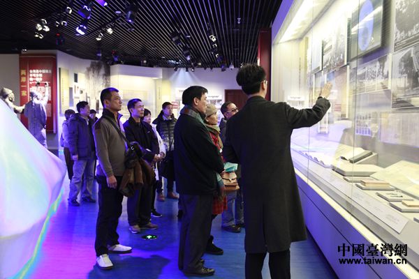 ���L�F�F�Tȫ��؞ע �v��T�v���_��ͬ������ʷ��